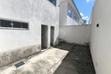 Duplex à venda com 3 quartos, sendo 1 suíte, em Taperapuan, Porto Seguro, BA
