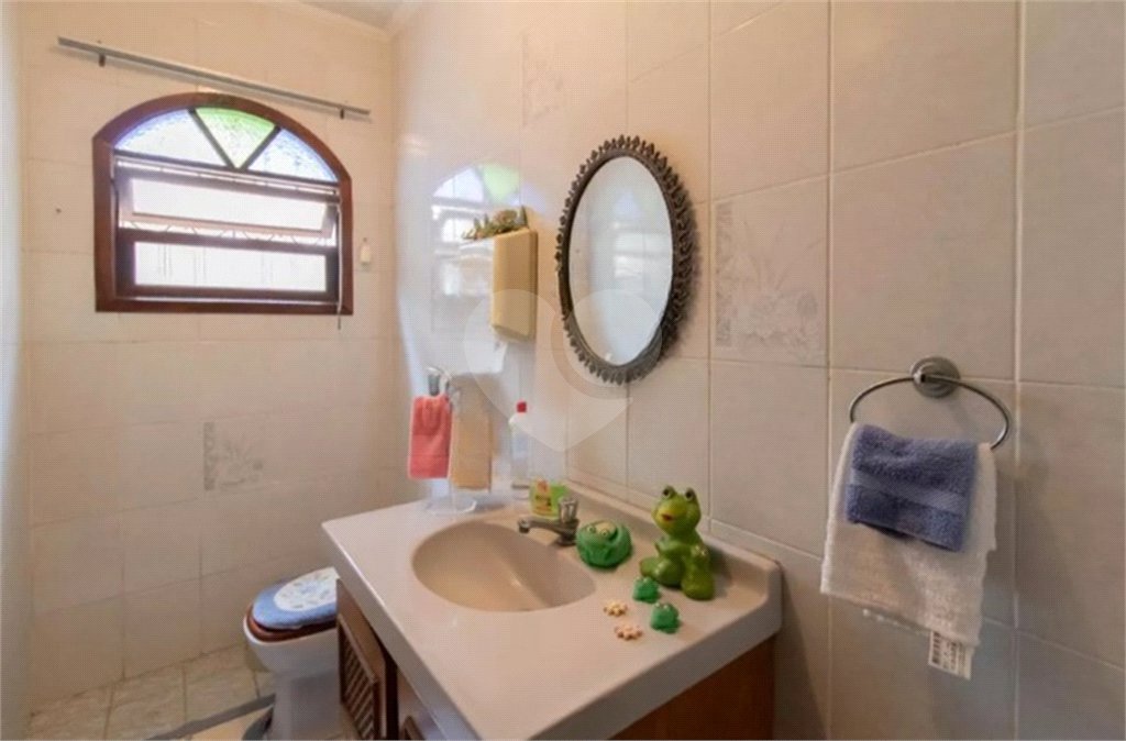 Casa à venda com 3 quartos, sendo 2 suítes,  em Jardim Santa Mena, Guarulhos, SP