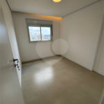 Apartamento à venda com 3 quartos, sendo 1 suíte,  em Vila Anastácio, São Paulo, SP