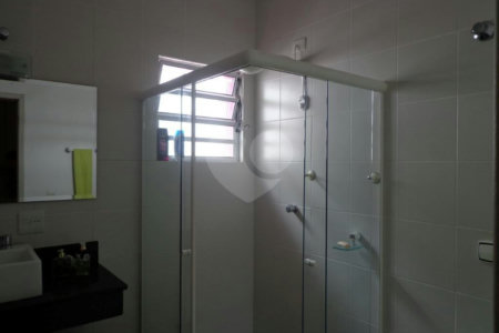 Sobrado à venda com 4 quartos, sendo 2 suítes, em Jardim São Bento, São Paulo, SP