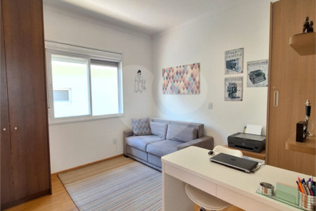 Casa à venda com 3 suítes no condomínio Residencial Villa Di Treviso, Vinhedo - SP