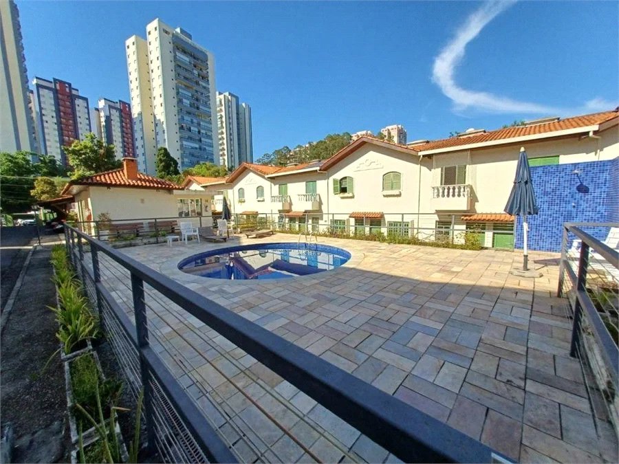 Casa à venda com 2 quartos no condomínio Firenze, São Paulo - SP