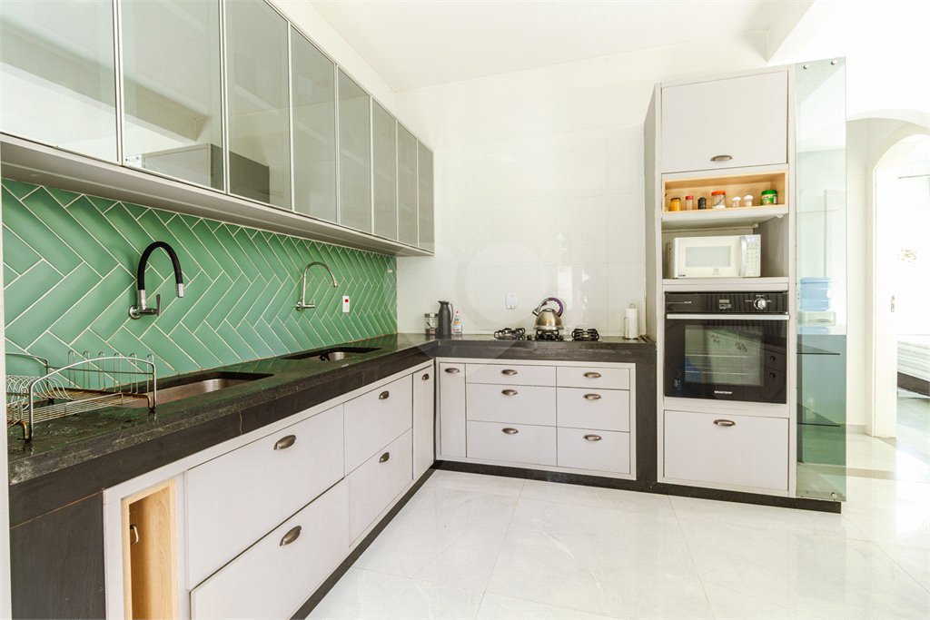 Casa à venda com 3 quartos, sendo 1 suíte,  em Manguinhos, Armação dos Búzios, RJ
