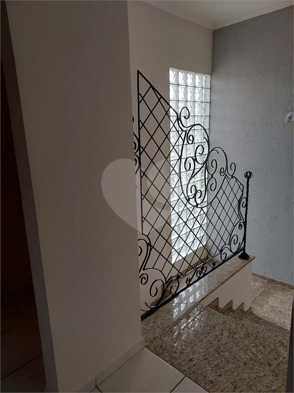 Sobrado à venda com 3 quartos, sendo 1 suíte,  em Jardim Regina, Indaiatuba, SP