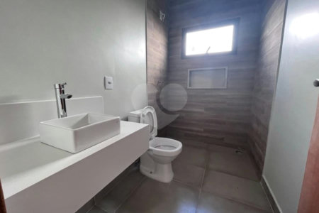 Casa à venda com 4 suítes no condomínio Village Saint Charbel, Araçoiaba da Serra - SP