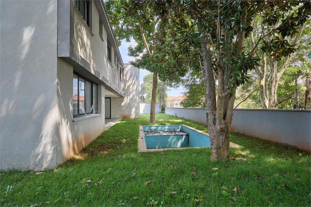 Casa à venda com 4 suítes no condomínio Liló, São Paulo - SP