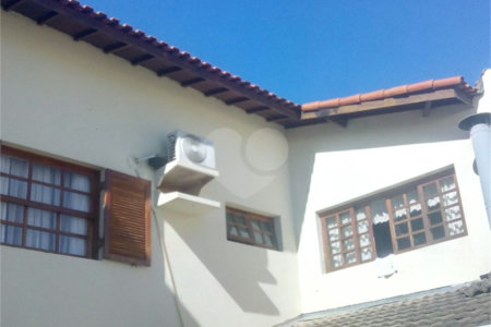 Casa Térrea à venda com 3 quartos, sendo 2 suítes, em Vila Rosália, Guarulhos, SP