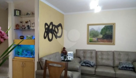 Casa à venda com 3 quartos, sendo 1 suíte,  no condomínio Vila da Vinci, São Paulo - SP