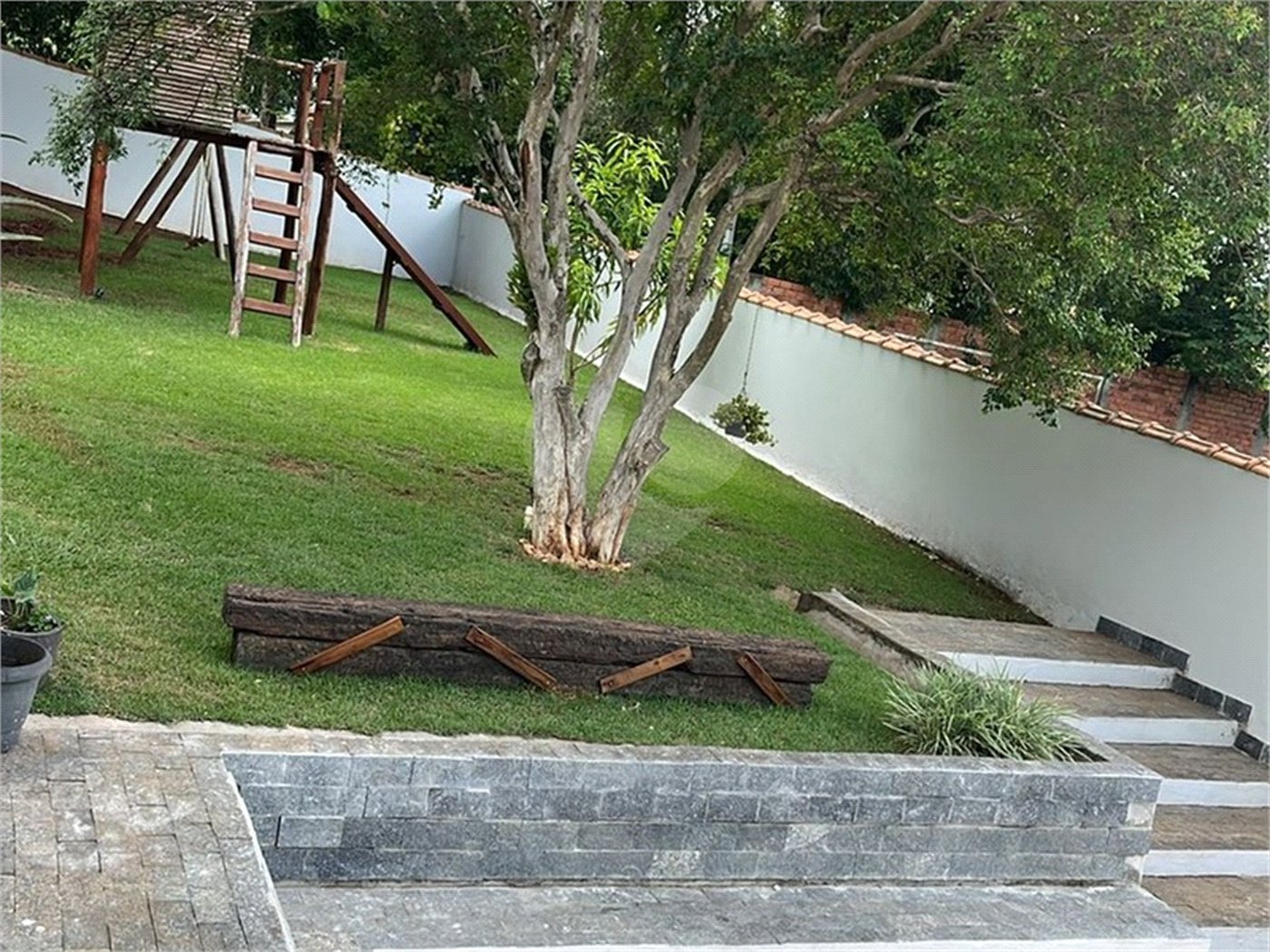 Chácara à venda com 3 quartos, sendo 2 suítes,  em Jardim Mirantes de Ipanema, Araçoiaba da Serra, SP