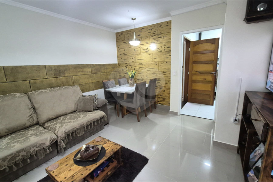 Casa à venda com 2 suítes no condomínio Simão Machado, São Paulo - SP