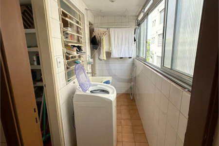 Apartamento à venda com 2 quartos, sendo 1 suíte,  em Vila Madalena, São Paulo, SP