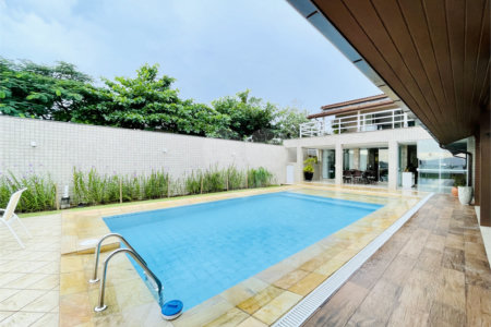 Casa à venda com 5 suítes no Centro, Porto Belo, SC