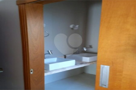 Casa à venda com 4 quartos, sendo 2 suítes, em Jardim Antártica, Ribeirão Preto, SP