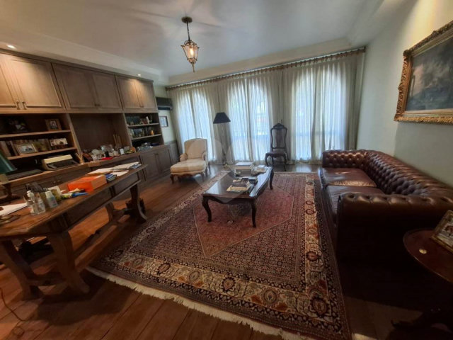 Casa à venda com 5 quartos, sendo 3 suítes,  em Alto da Boa Vista, São Paulo, SP