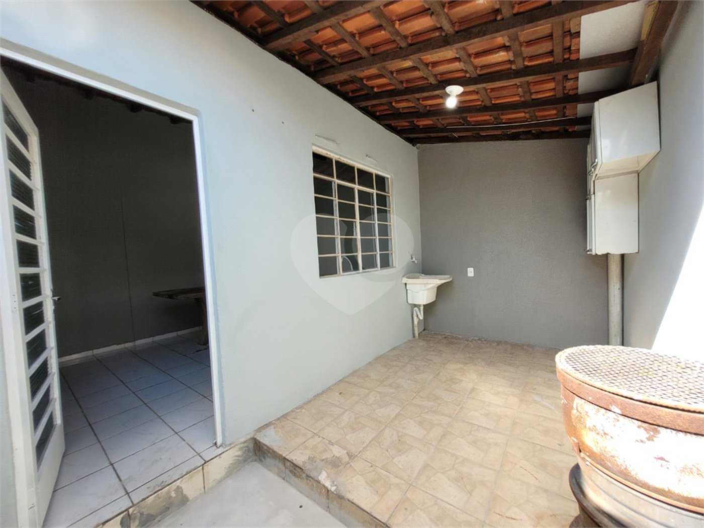 Casa à venda com 2 quartos em Vila Arruda, Itapetininga, SP