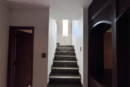Sobrado à venda com 4 quartos, sendo 3 suítes, em Jardim América, Ribeirão Preto, SP