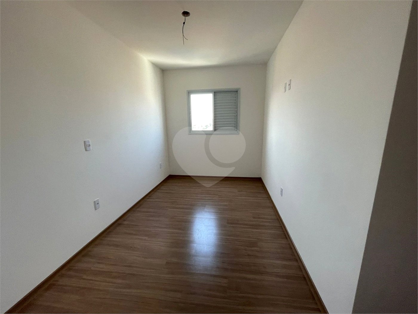 Apartamento à venda com 2 quartos, sendo 1 suíte,  em Parada Inglesa, São Paulo, SP