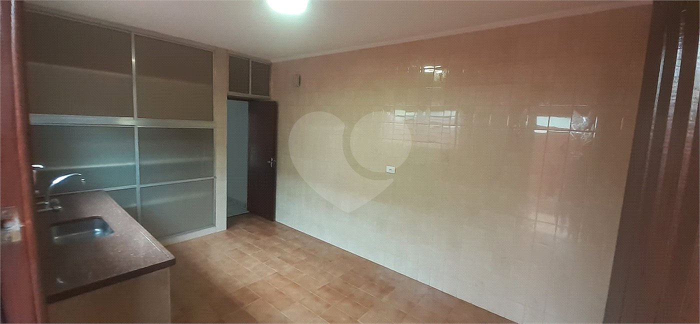 Casa à venda com 3 quartos, sendo 1 suíte, em Vila Gustavo, São Paulo, SP