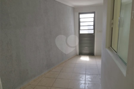 Casa à venda com 2 quartos em Vila Santa Rita, Sorocaba, SP