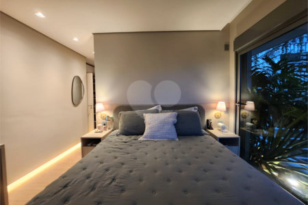 Apartamento à venda com 4 suítes em Jardim das Acácias, São Paulo, SP