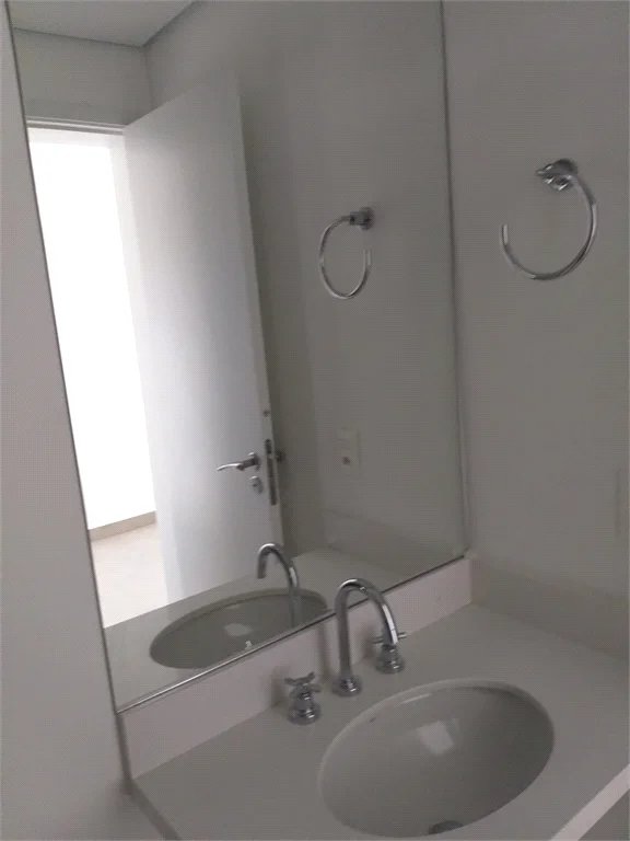 Apartamento à venda com 2 suítes em Lapa, São Paulo, SP