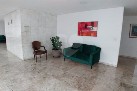 Apartamento à venda com 3 quartos, sendo 1 suíte,  em Cerqueira César, São Paulo, SP