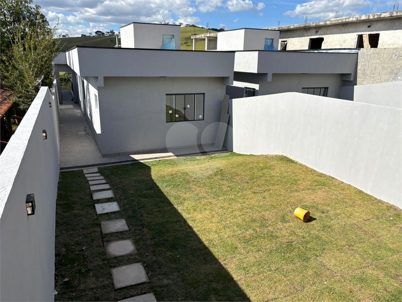 Casa à venda com 2 quartos, sendo 1 suíte, em Jardim Nova Suiça, Piracaia, SP