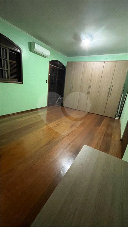 Sobrado à venda com 5 quartos, sendo 2 suítes, em Cidade Satélite Santa Bárbara, São Paulo, SP