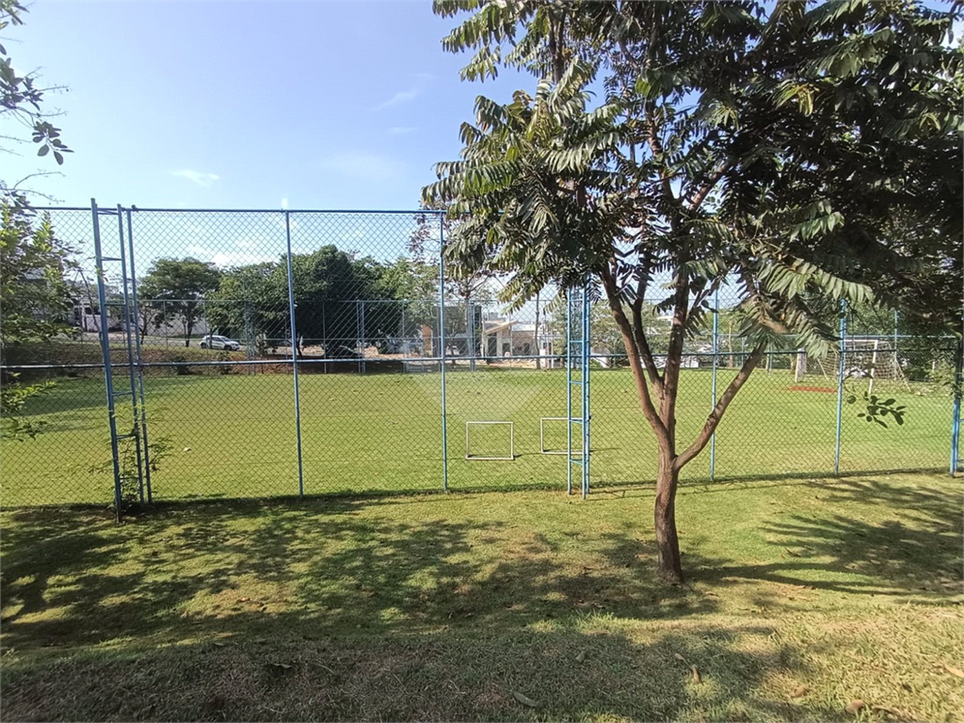 Casa à venda com 3 quartos, sendo 1 suíte,  no condomínio Ipes 2, Tatuí - SP
