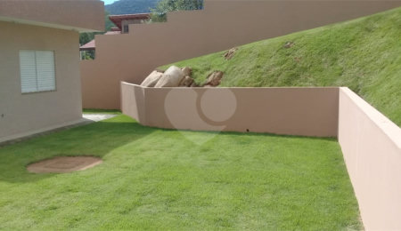 Casa à venda com 3 quartos, sendo 1 suíte,  em Loteamento Jardim Solares, Atibaia, SP