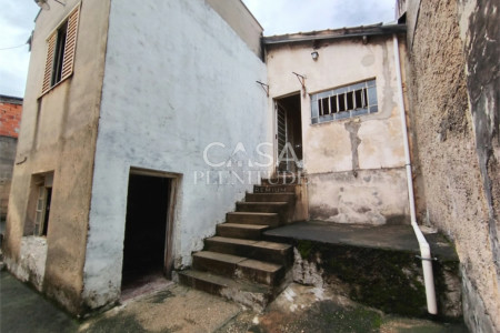 Casa de Vila à venda com 1 suíte em Jardim dos Estados, Sorocaba, SP