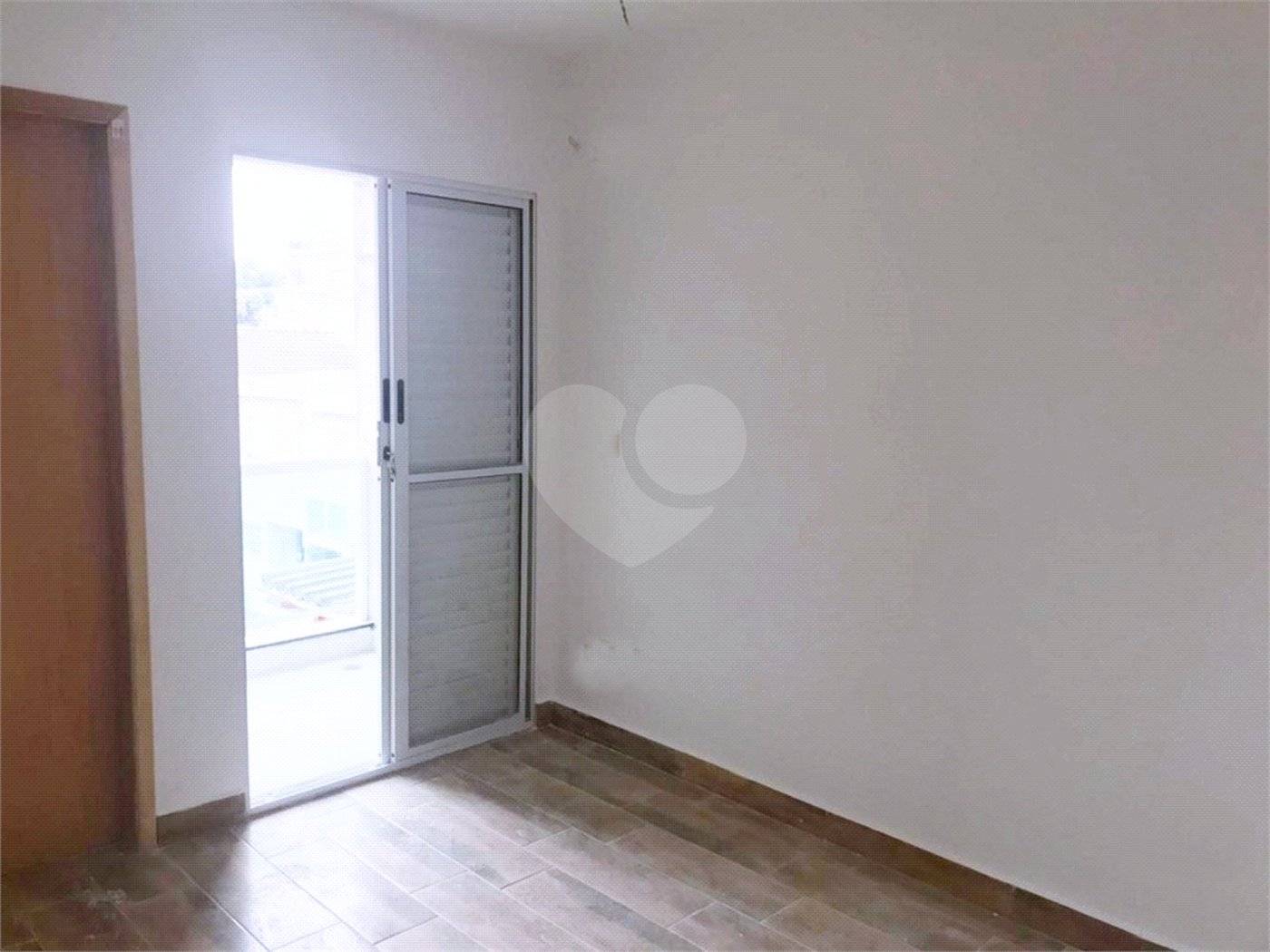 Casa à venda com 2 suítes no condomínio Residence Adelina, São Paulo - SP