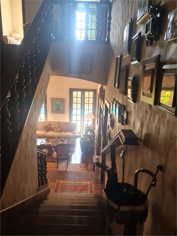 Casa à venda com 5 quartos, sendo 2 suítes, em Jardim Morumbi, São Paulo, SP
