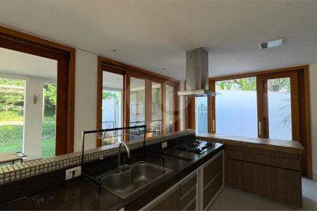 Casa à venda com 3 suítes no condomínio Vivendas do Lago, Sorocaba - SP