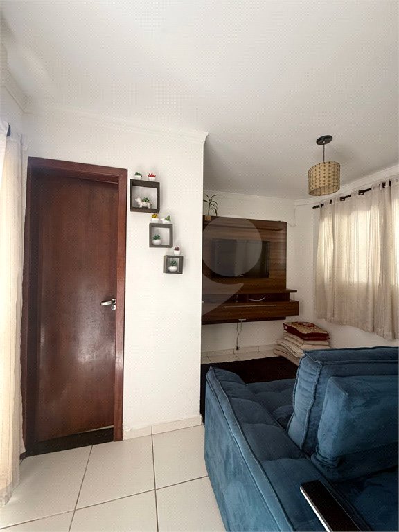 Sobrado à venda ou para alugar com 3 quartos, sendo 1 suíte, em Nossa Senhora Aparecida, Cuiabá, MT