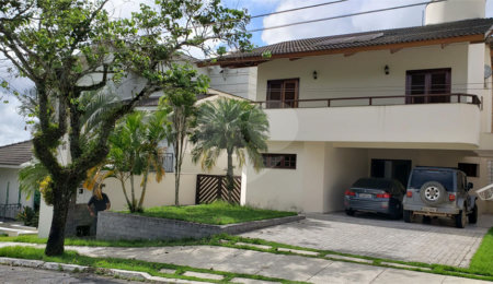 Casa à venda com 4 suítes no condomínio Real Park, Mogi das Cruzes - SP