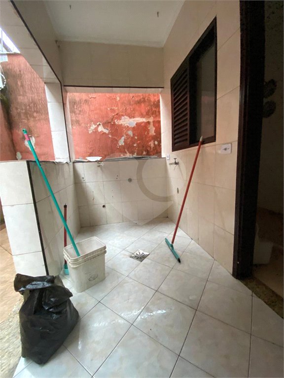 Casa à venda com 3 quartos, sendo 1 suíte, em Vila Valença, São Vicente, SP