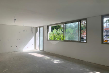Apartamento à venda com 2 suítes em Vila Madalena, São Paulo, SP