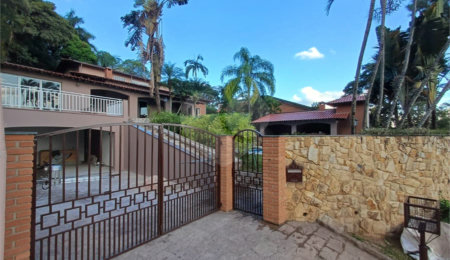 Casa à venda ou para alugar com 5 quartos, sendo 2 suítes,  no condomínio Fazenda São Joaquim, Vinhedo - SP