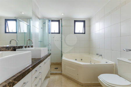 Apartamento à venda com 4 quartos, sendo 3 suítes, em Vila Suzana, São Paulo, SP
