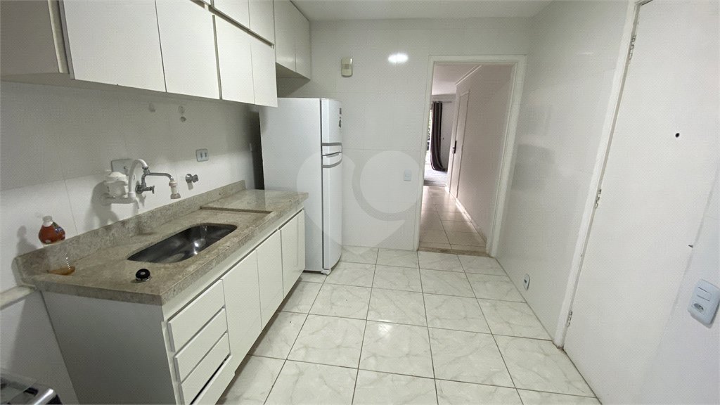 Apartamento à venda com 3 quartos, sendo 1 suíte, em Campo Belo, São Paulo, SP