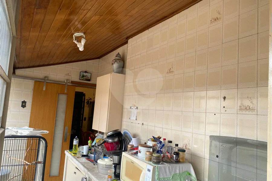 Terreno 10 X 30m,ideal para construtor, com casa principal, mais 3 casas no mesmo terreno e gerando renda, em Perdizes - São Paulo