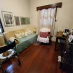 Casa térrea no Jardim Virgínia Bianca Zona Norte 2 dormitórios, sendo 1 suíte com closet.