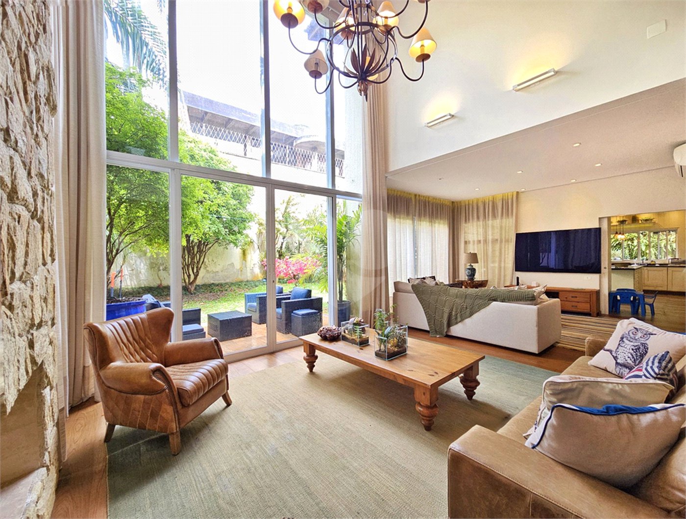 Casa à venda com 4 suítes no condomínio Ville Courchevel, São Paulo - SP