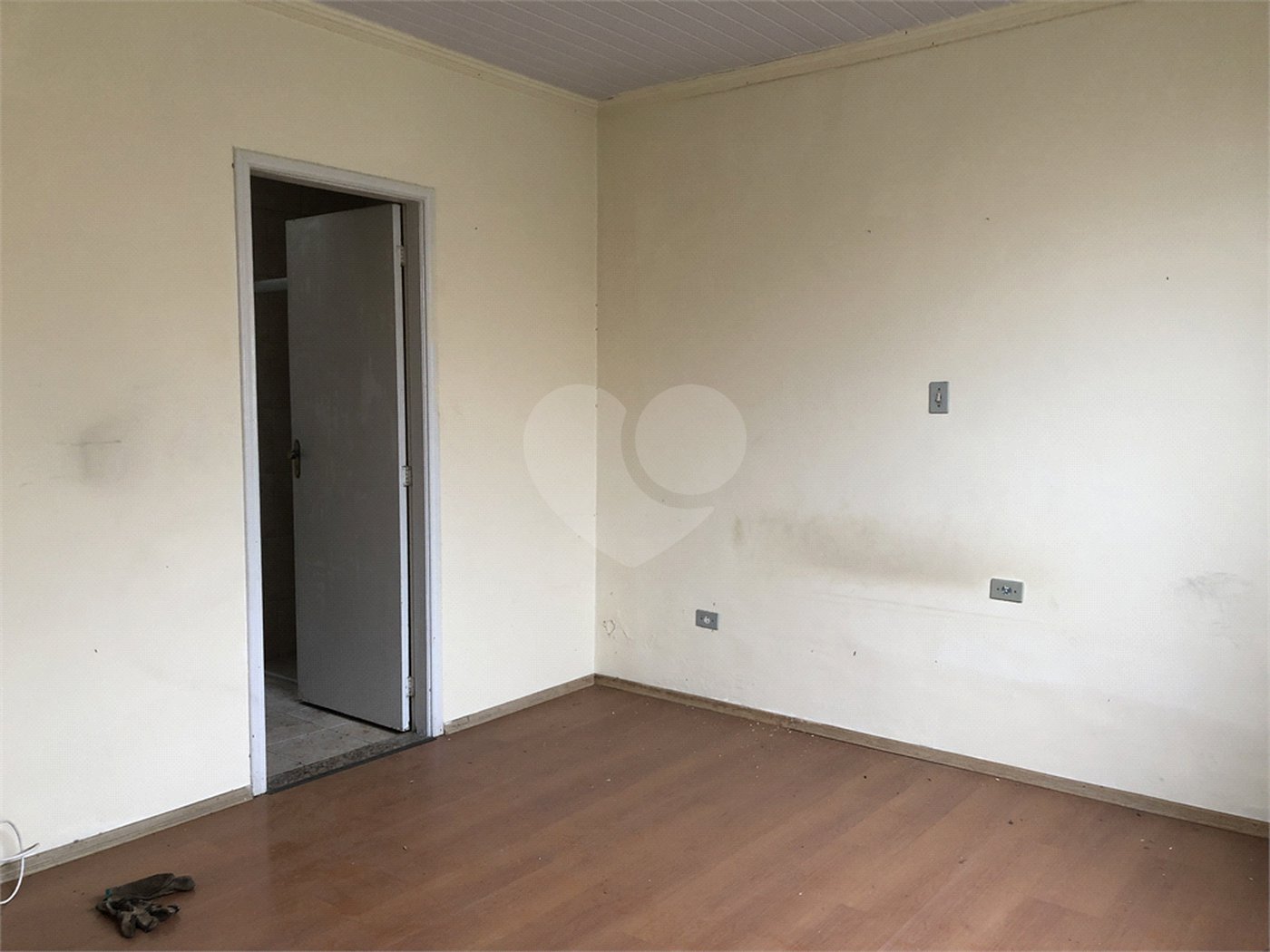 Casa Térrea à venda com 3 quartos, sendo 2 suítes, em Horto Florestal, São Paulo, SP