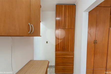 Casa à venda com 3 quartos, sendo 1 suíte,  em Vila Mariana, São Paulo, SP