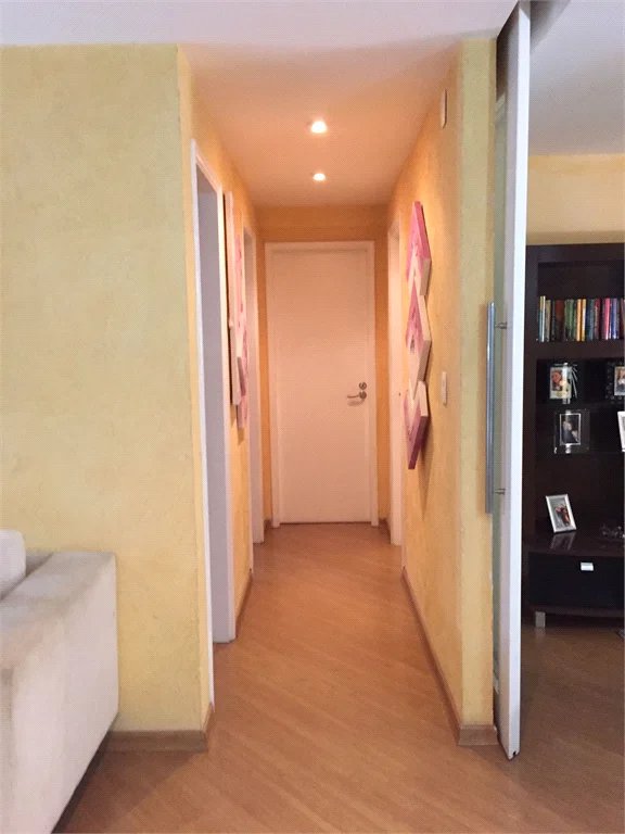 Apartamento à venda com 3 quartos, sendo 1 suíte, em Vila Andrade, São Paulo, SP