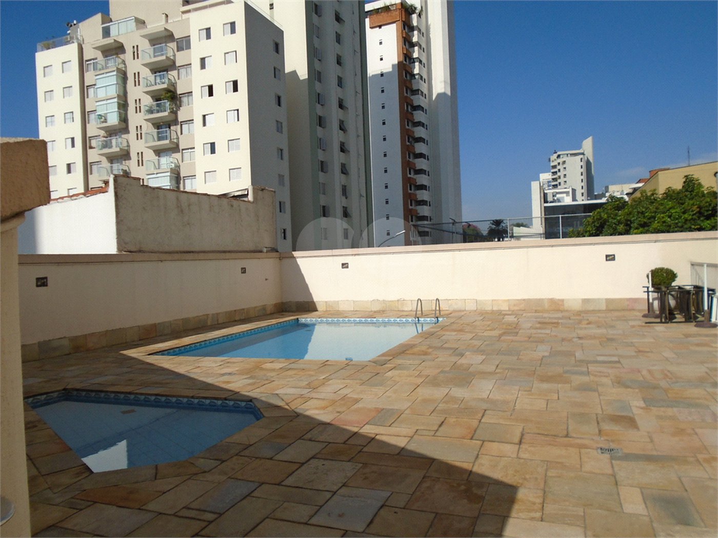 Apartamento à venda com 3 quartos, sendo 1 suíte,  em Brooklin, São Paulo, SP