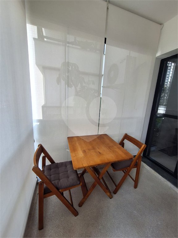 Apartamento à venda com 2 quartos, sendo 1 suíte,  em Morumbi, São Paulo, SP