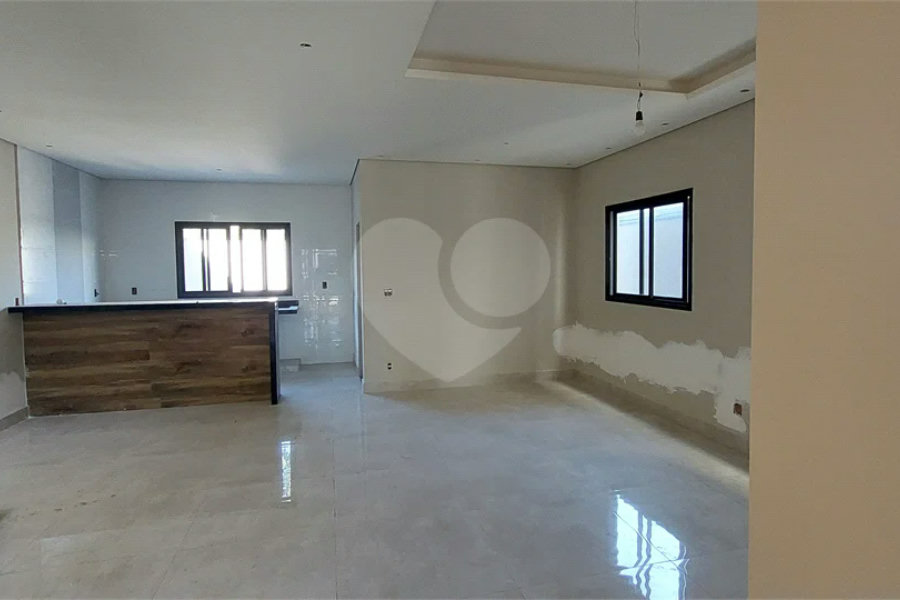 Casa à venda com 3 quartos, sendo 1 suíte,  no condomínio Residencial Mônaco, Piracicaba - SP